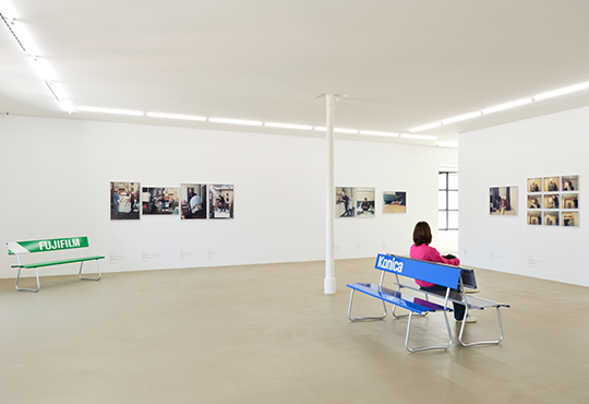Vue de l’exposition Autofocus de Gina Folly, Kunstmuseum de Bâle, 2023, Prix culturel Manor.