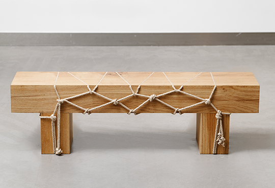 Morgane Tschiember, Shibari bench (banc), 2022 © Theo Baulig